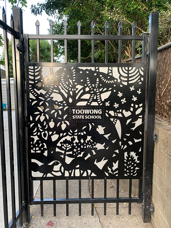 2016 Year 6 cohort departing gift: metalic artwork on the Quinn Street gate